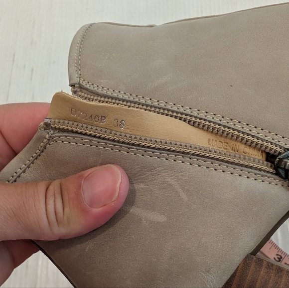 GEOX Respira Women's Gray leather peep toe ankle booties size 38 - Picture 9 of 10